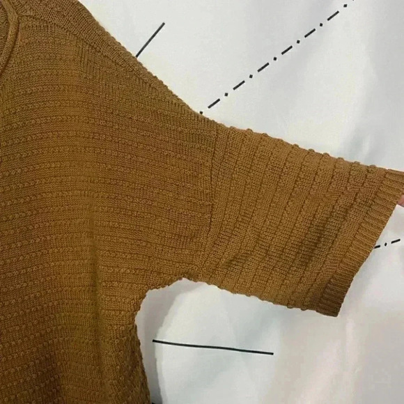 Time and Tru Women’s Textured Brown Boatneck Boho Knit Sweater - Picture 6 of 7